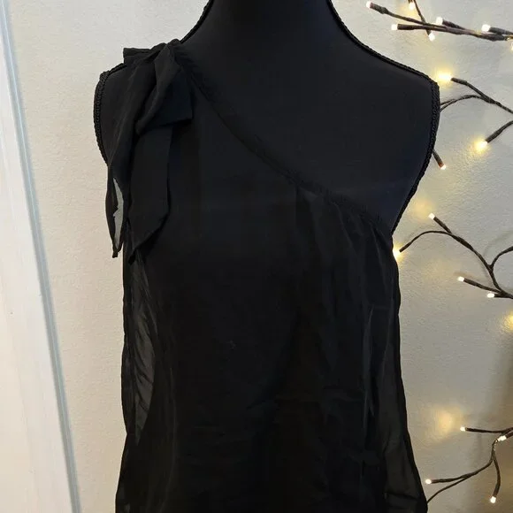 Guess - Small Black Open Shoulder Blouse - EUC - Picture 1 of 5